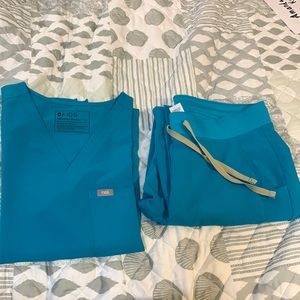 FIGS Teal Scrub Set